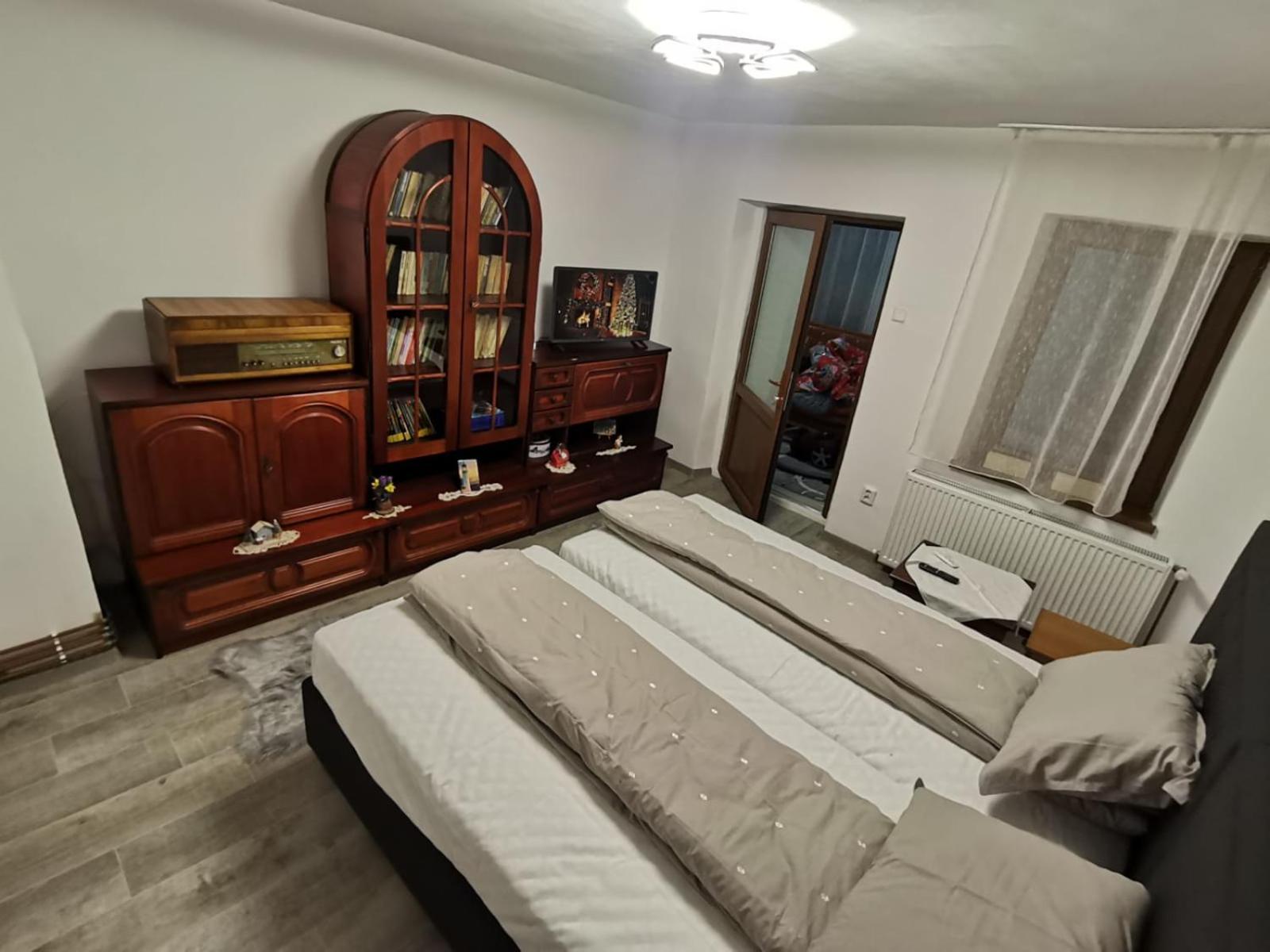 Casa La Rusu Villa Lupeni  ภายนอก รูปภาพ