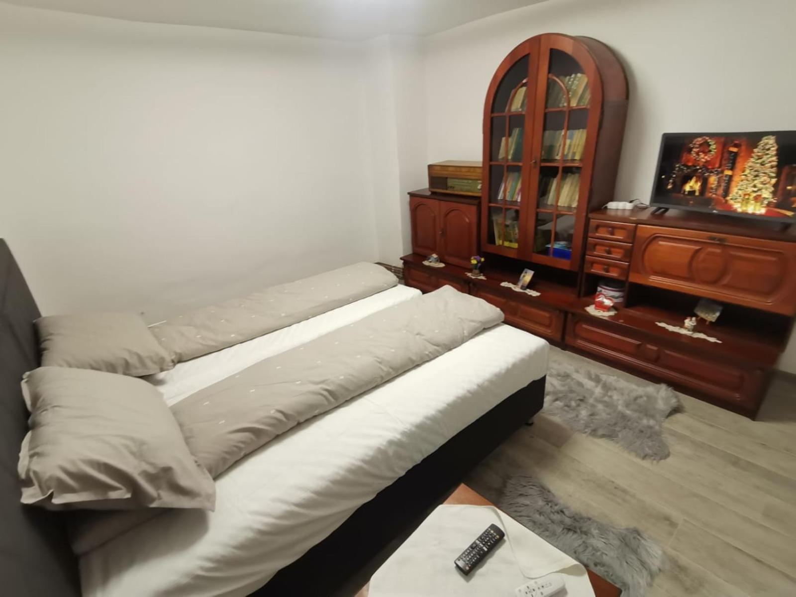 Casa La Rusu Villa Lupeni  ภายนอก รูปภาพ